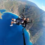 Fethiye Babadağ'da 80'lik çift paraşütle uçtu