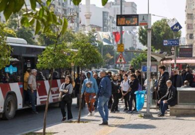 Akıllı duraklar, Büyükşehir’in kendi yazılımıyla devrede