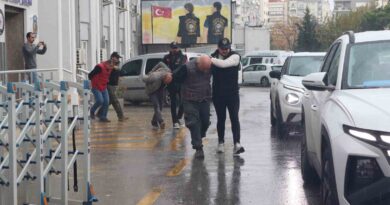 İzmir’de bir bebeğin öldüğü zehirlenme olayında 2 tutuklama