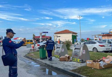 Kuşadası’nda yere çöp ve izmarit atan yanıyor