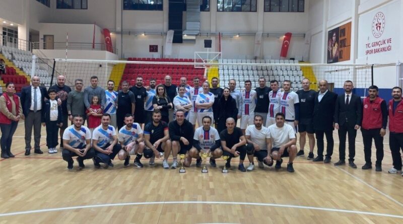 Tavşanlı’da Voleybol Turnuvası