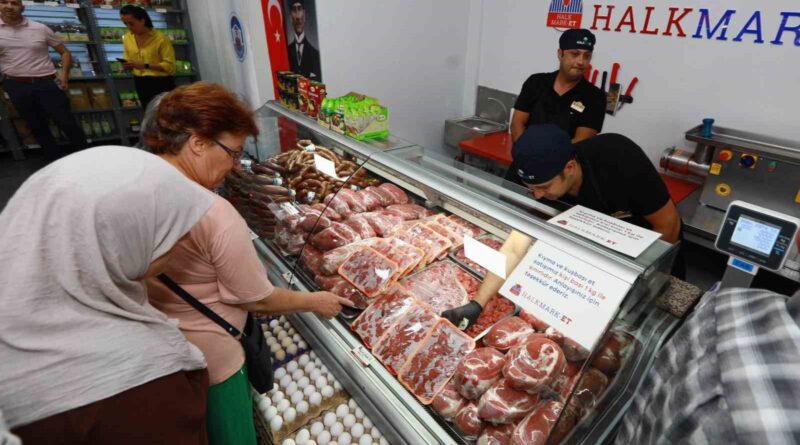 Selçuk Halk Mark-ET’te aile bütçesine indirim desteği