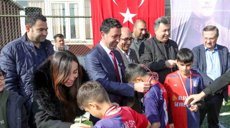 Bayraklı’da U-10 Cup turnuvası görkemli finalle tamamlandı