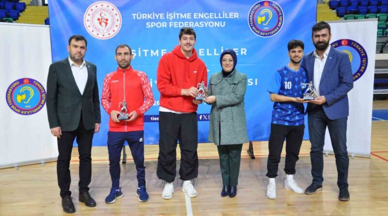 Kütahya’da düzenlenen İşitme Engelliler Erkekler Futsal Türkiye Şampiyonası sona erdi