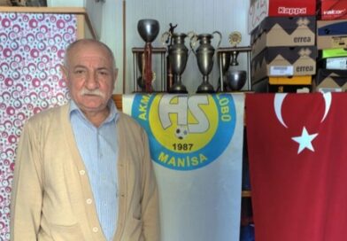 Manisa’da amatör futbolun sevilen ismi Ömer Şen son yolculuğuna uğurlandı