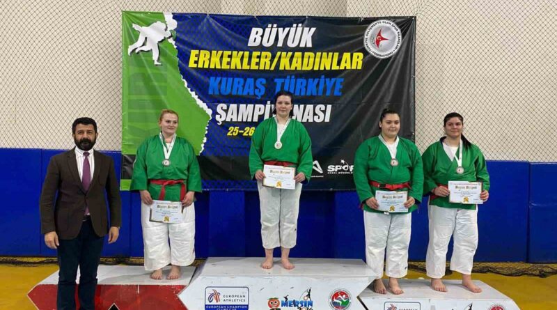 Manisalı sporcular, Büyükler Kuraş Türkiye Şampiyonası’nda madalya kazandı