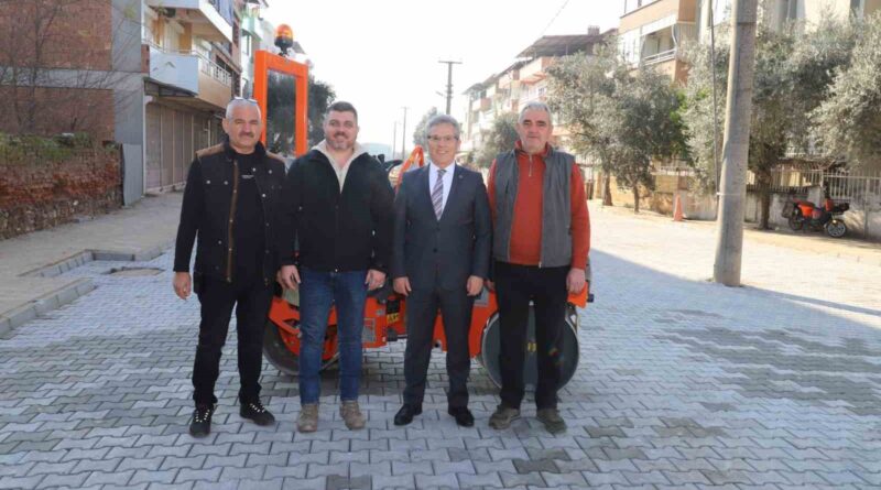 Nazilli Belediyesi’ne yeni bir silindir makinesi kazandırıldı