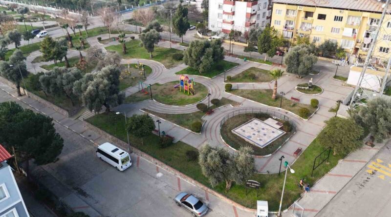 Nazilli’deki yeşil alanlarda temizlik ve bakım çalışması sürüyor