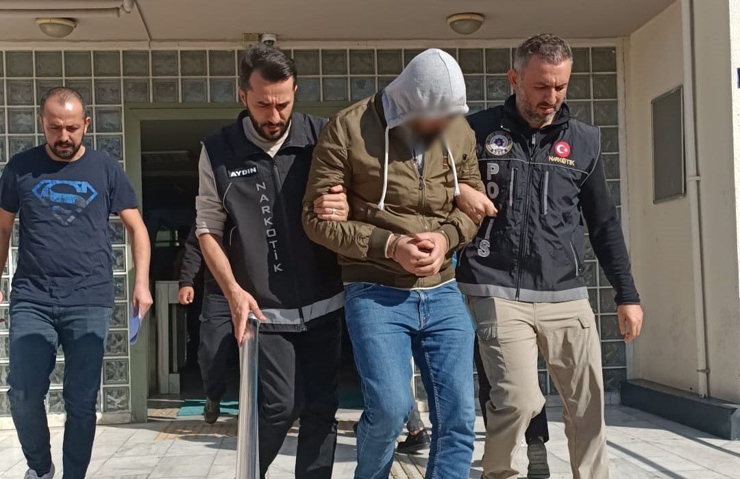 aydinda-bin-800-gram-uyusturucu-madde-ele-gecirildi-cW6LRVaV.jpg