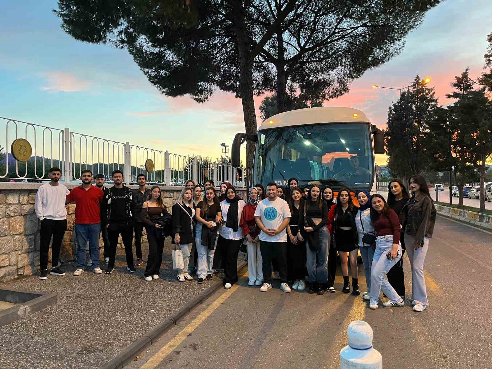 baskan-ercandan-kent-konseyine-destek-w7jn6iEN.jpg