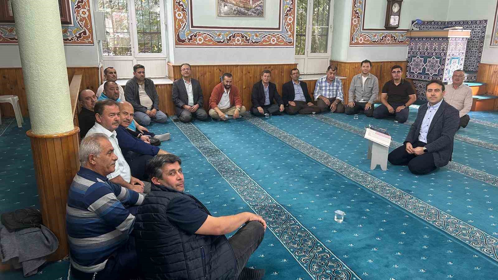 cinede-oku-yorum-projesiyle-bir-araya-geldiler-EZUbx6WA.jpg