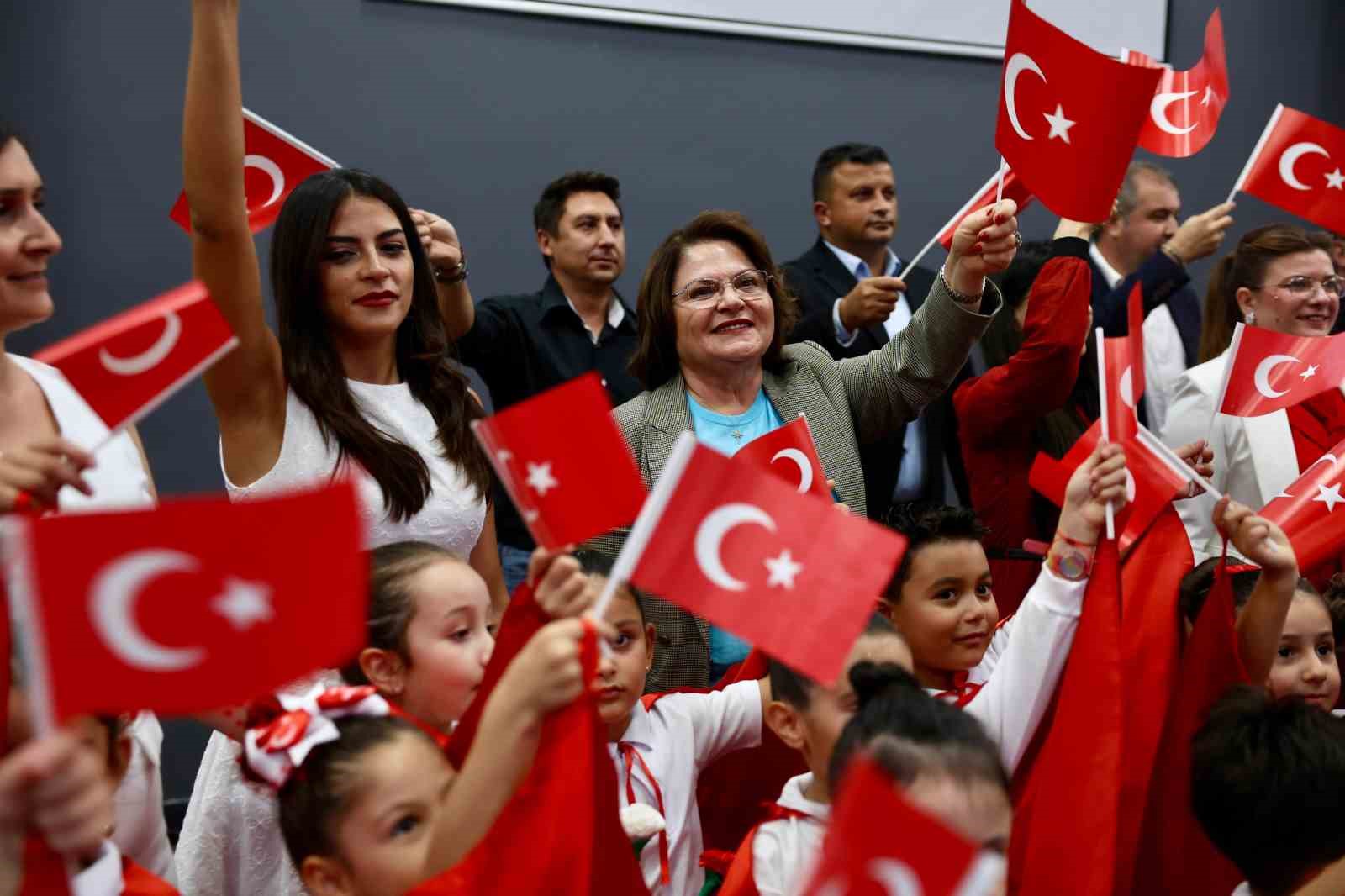 didim-belediyesi-kres-ve-gunduz-bakimevinde-29-ekim-coskusu-yasandi-JB38Iy83.jpg