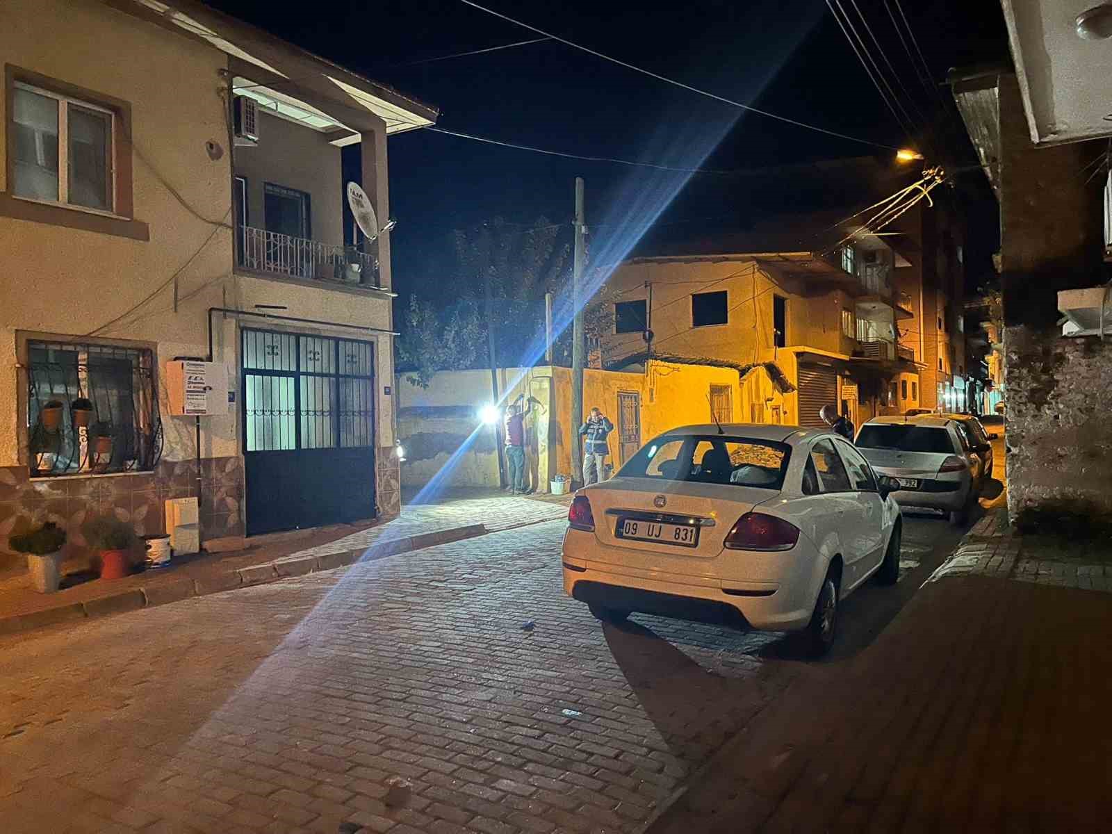 incirliovada-alacak-verecek-kavgasi-kanli-bitti-1-yarali-X5fACsMM.jpg