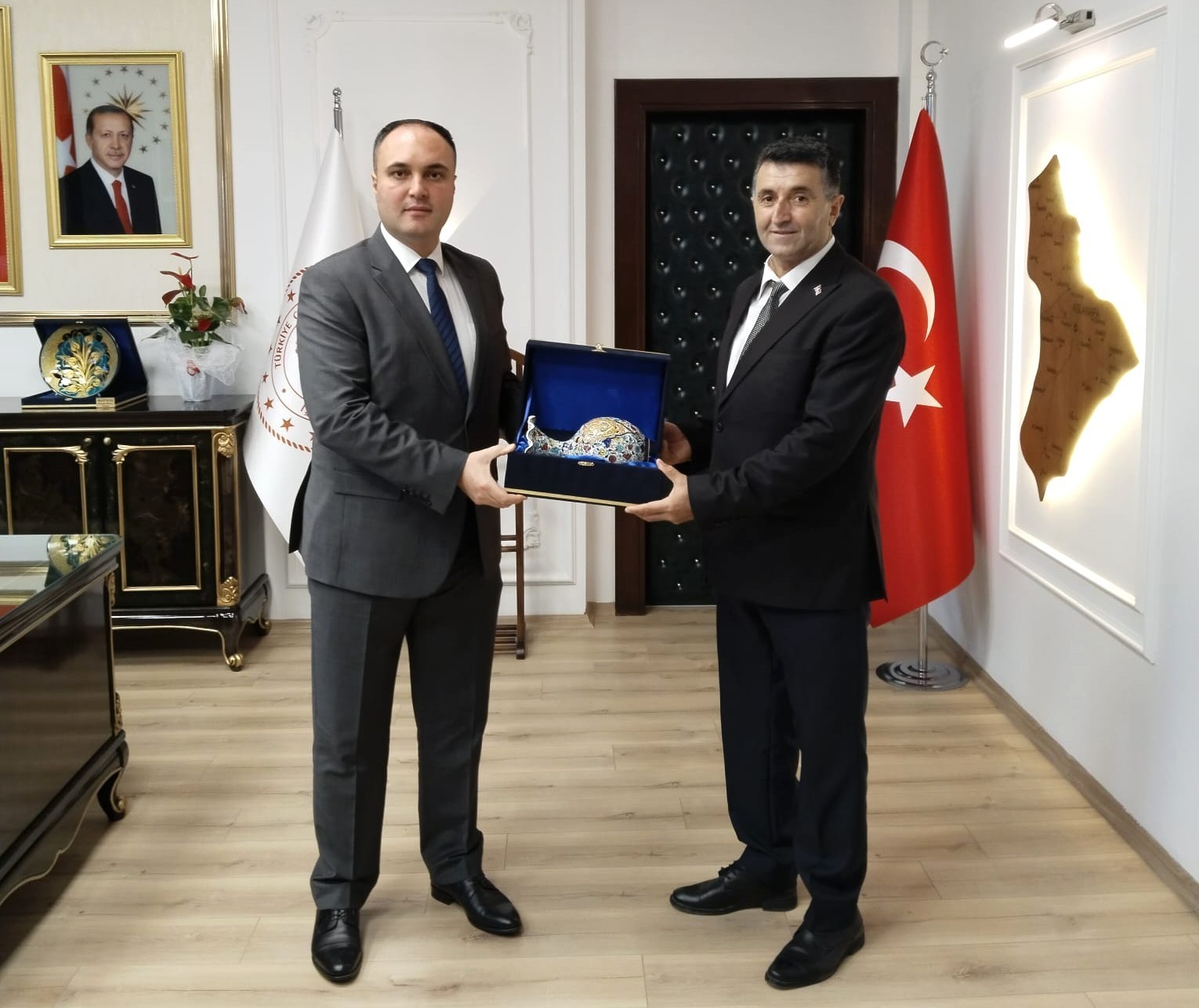 kaymakam-tosun-devlet-her-daim-milletinin-yanindadir-j43cOH7s.jpg