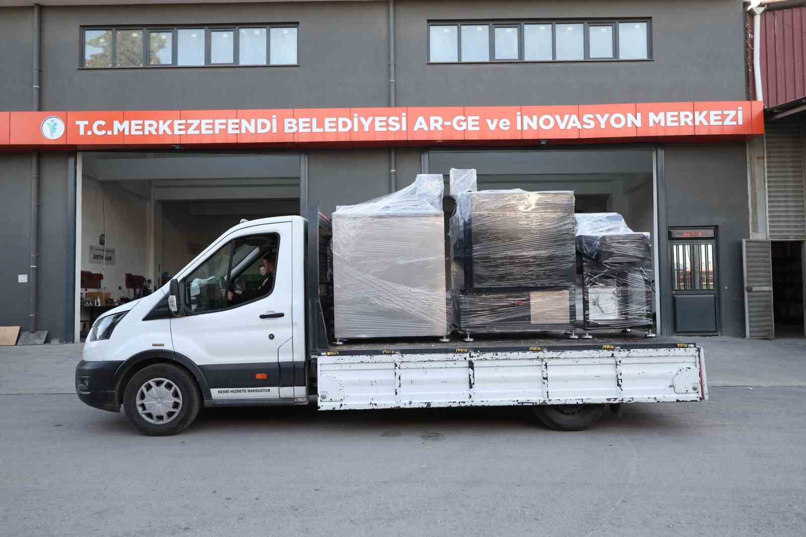 merkezefendi-belediyesinin-31-mama-makinesi-eskisehire-teslim-edildi-4xAULpup.jpg