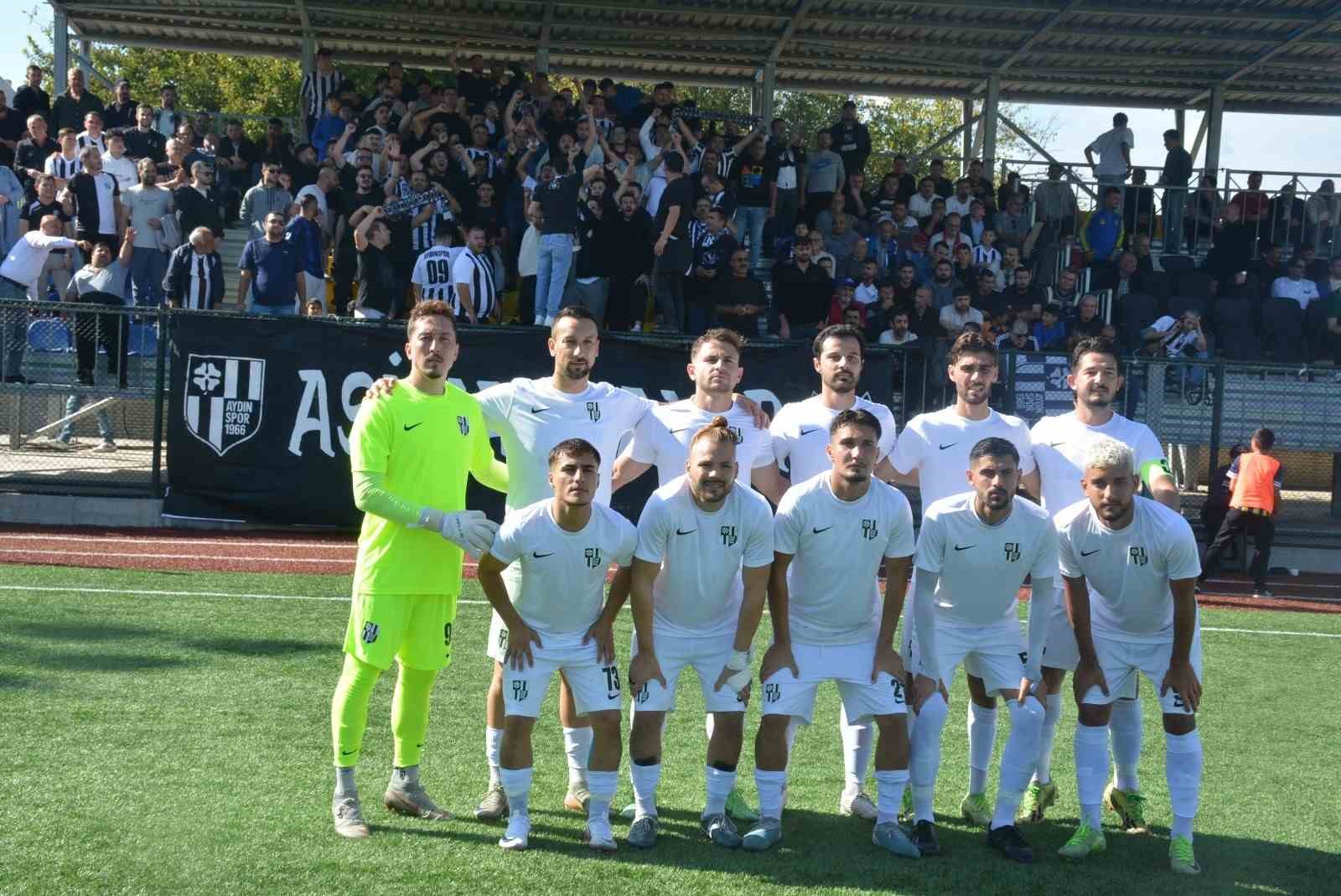 siyah-beyazlilar-sahadan-maglubiyet-ile-ayrildi-HOXK9PYU.jpg