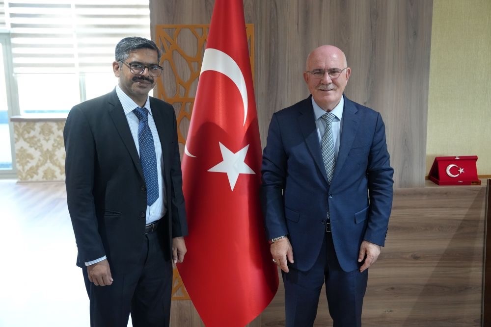 usak-universitesi-akademik-kadrosunu-guclendiriyor-tOgkKUZ5.jpg