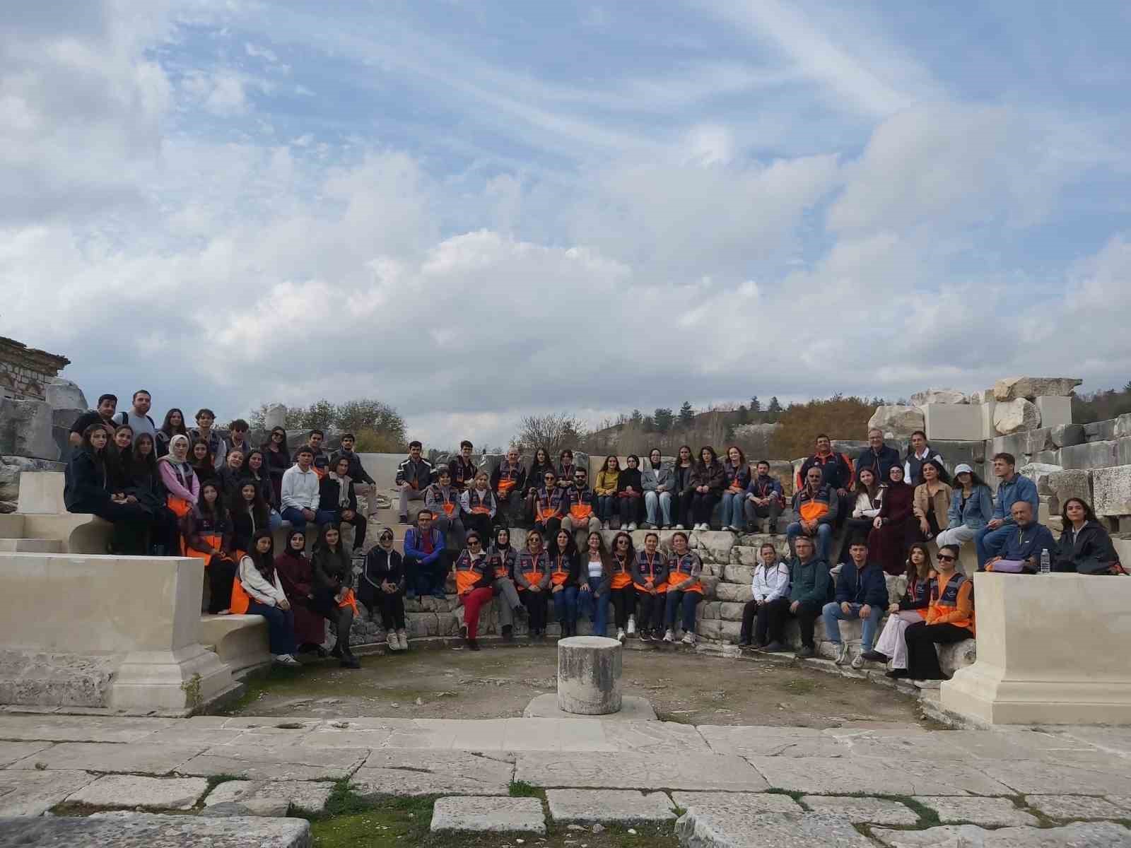 afad-gonulluleri-tarihin-izinde-AFfsiw1Q.jpg