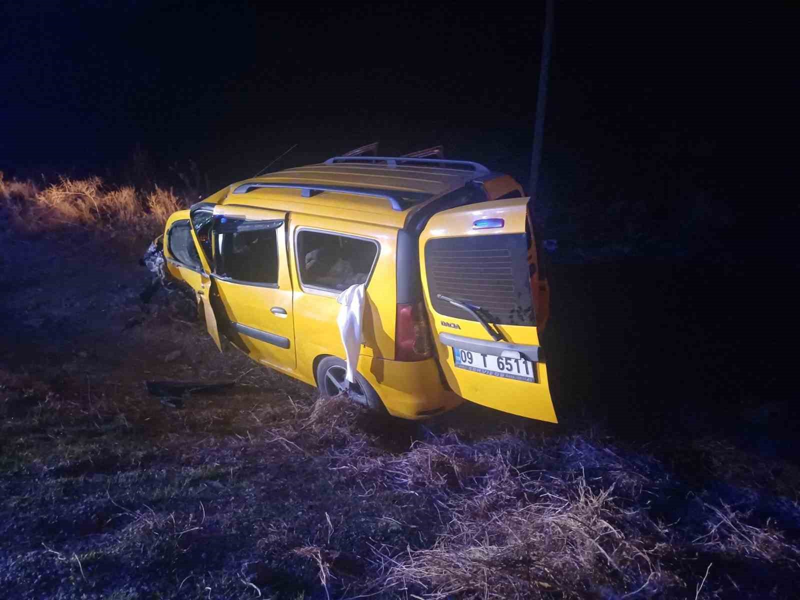 afyonkarahisarda-trafik-kazasi-1-olu-8-yarali-MD6PgfDR.jpg