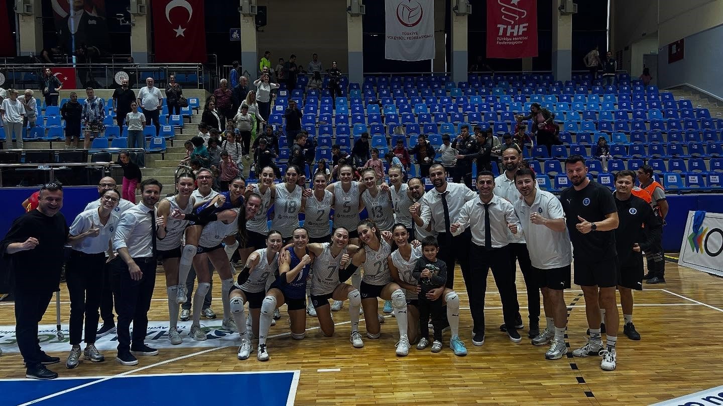 aydinli-taraftarlardan-kritik-maca-buyuk-ilgi-Wiwn9DQM.jpg