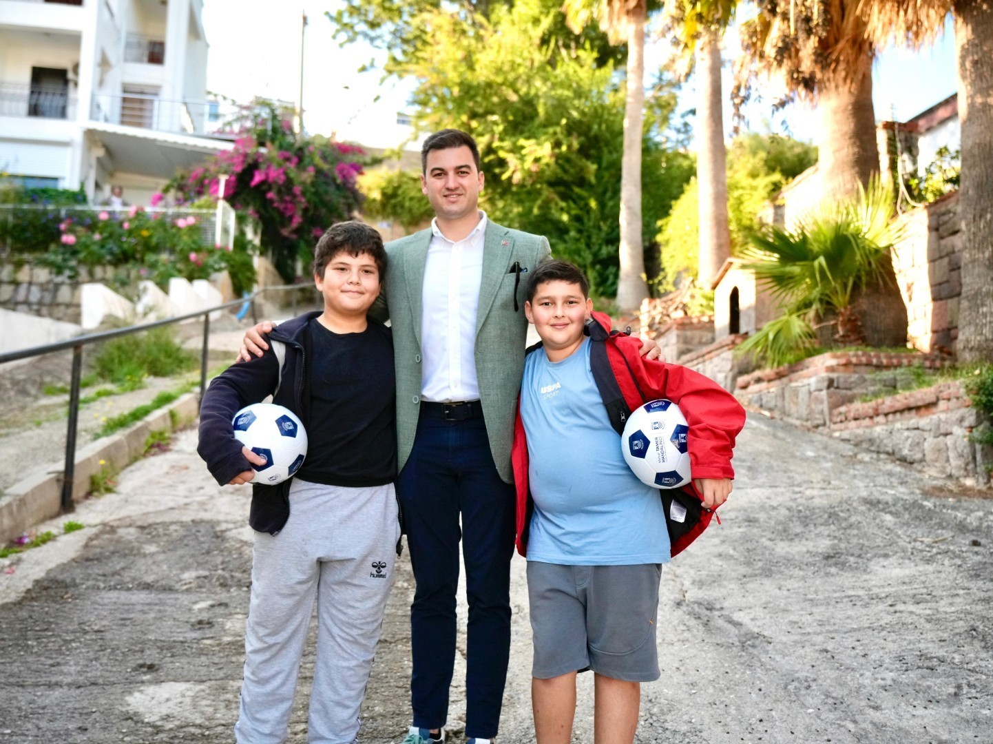 bodrum-yollarinda-calismalar-devam-ediyor-uyvDVcgx.jpg