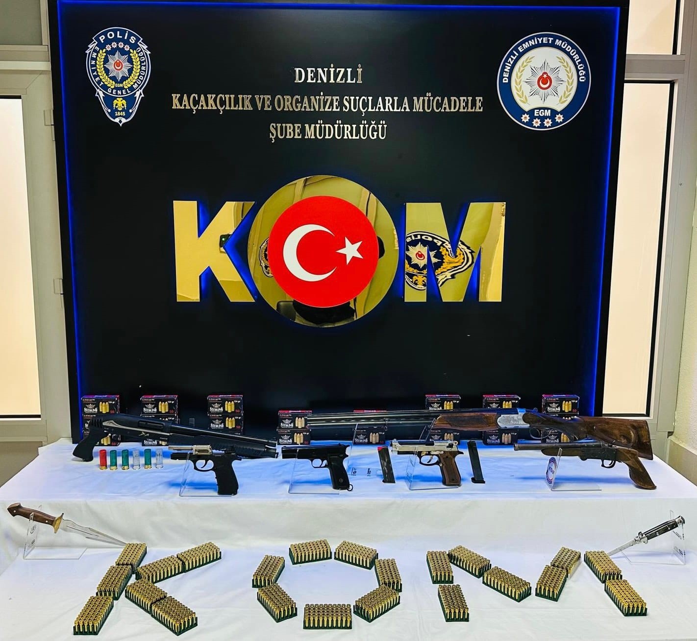 denizlide-kacak-silah-operasyonu-PQy1VWDm.jpg
