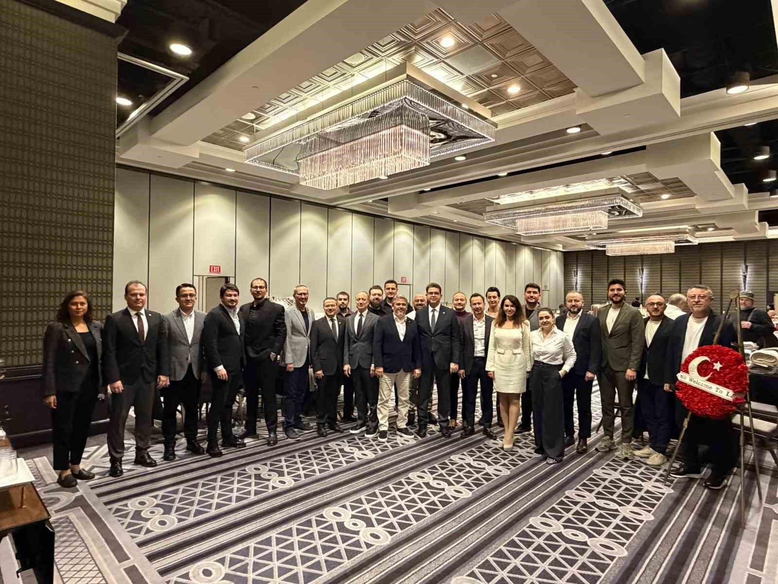 denizlili-ev-tekstili-ureticileri-los-angelesta-yeni-ticaret-kopruleri-kuruyor-dYq8tuG1.jpg