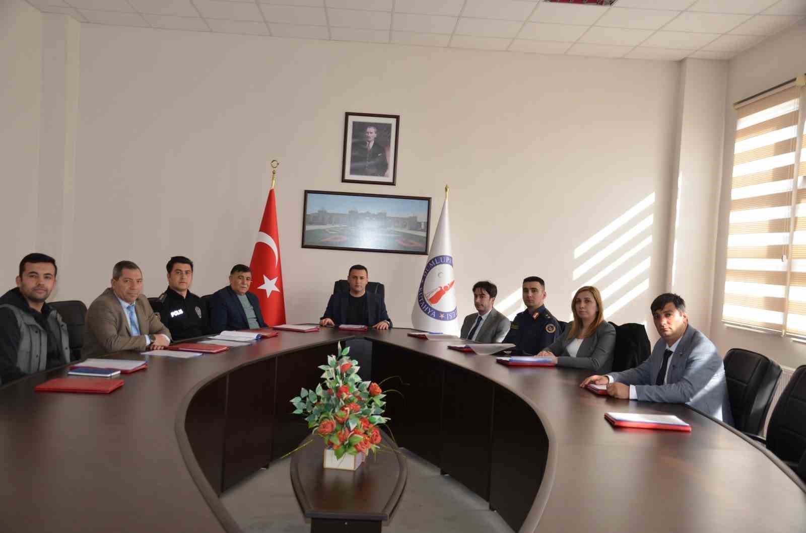 emet-myoda-universite-guvenlik-toplantisi-KDYywab2.jpg