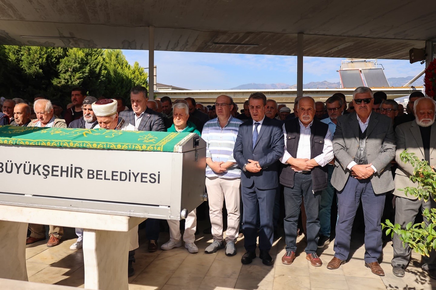 hayatini-kaybeden-baskan-son-yolculuguna-ugurlandi-AlLlACdJ.jpg