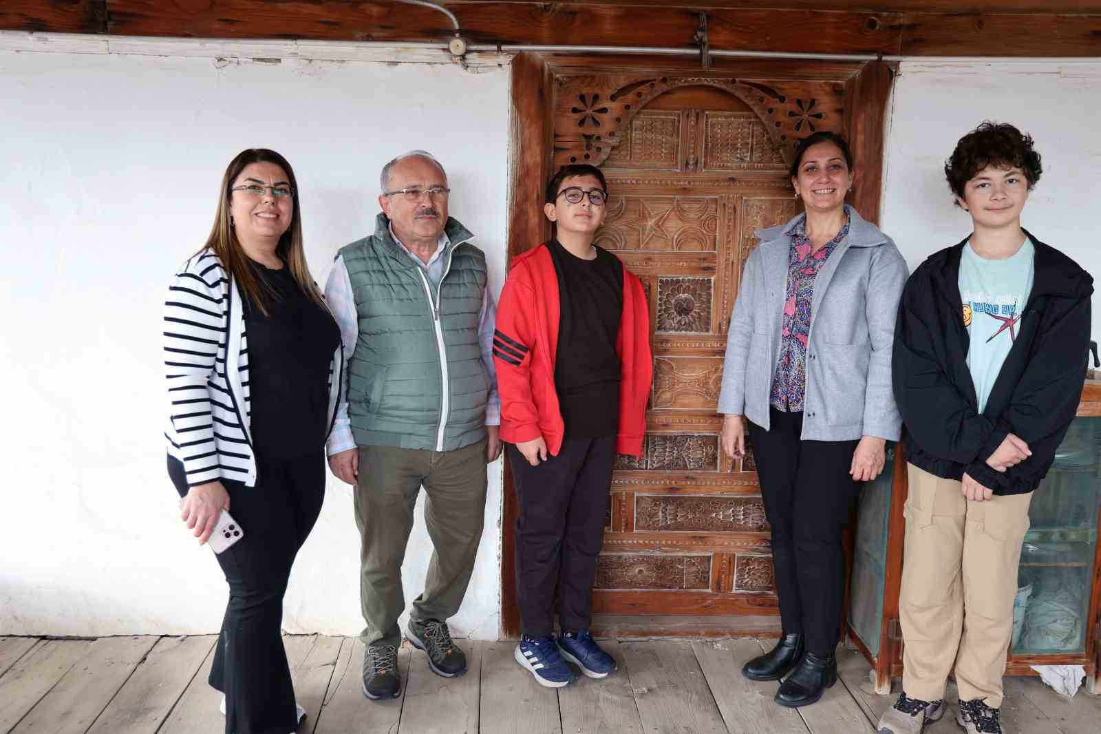 katranci-evleri-ilgi-odagi-olmaya-devam-ediyor-2DQxip6H.jpg