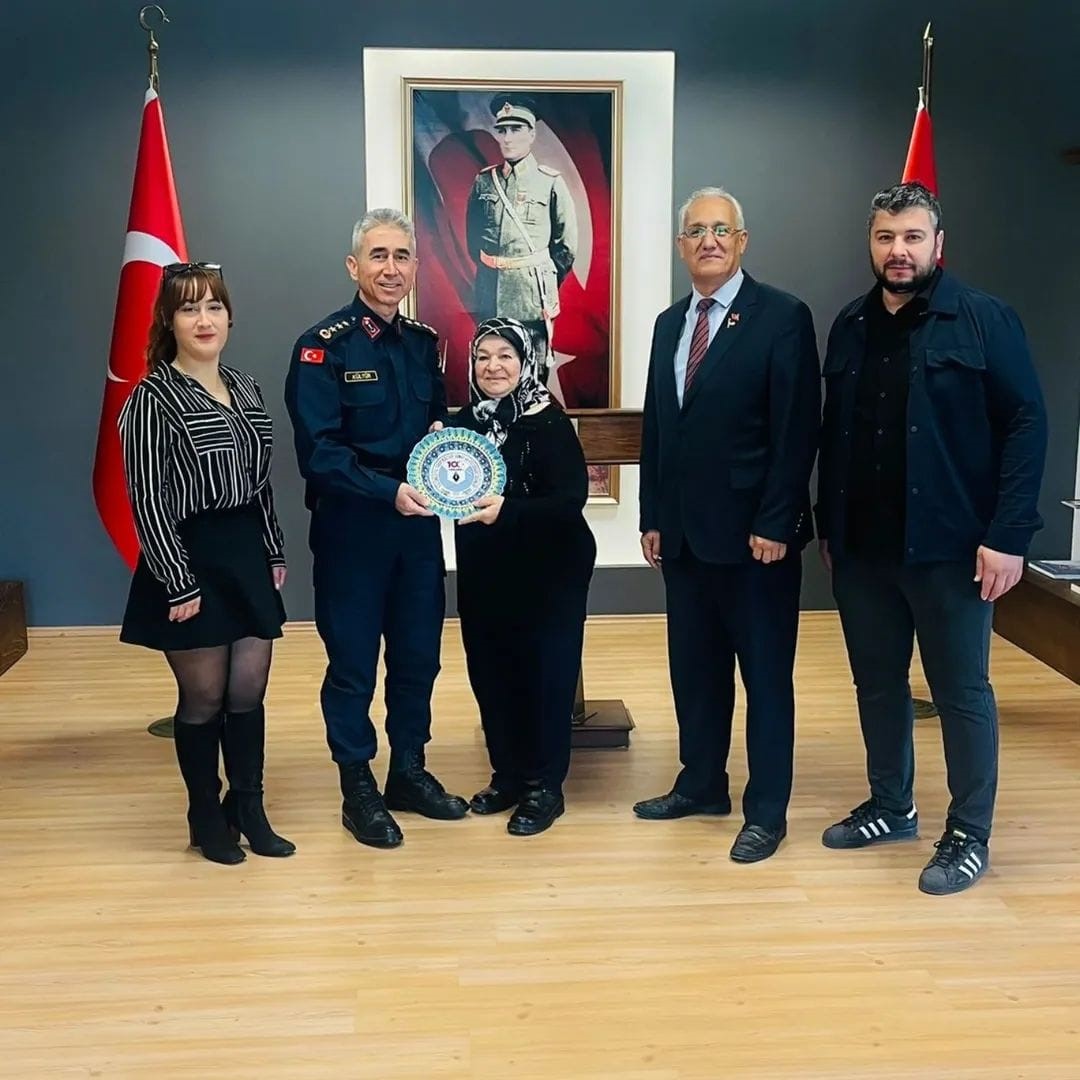 komutan-vedat-kultur-ile-yeni-yil-hedeflerini-gorustuler-PnVDYydh.jpg