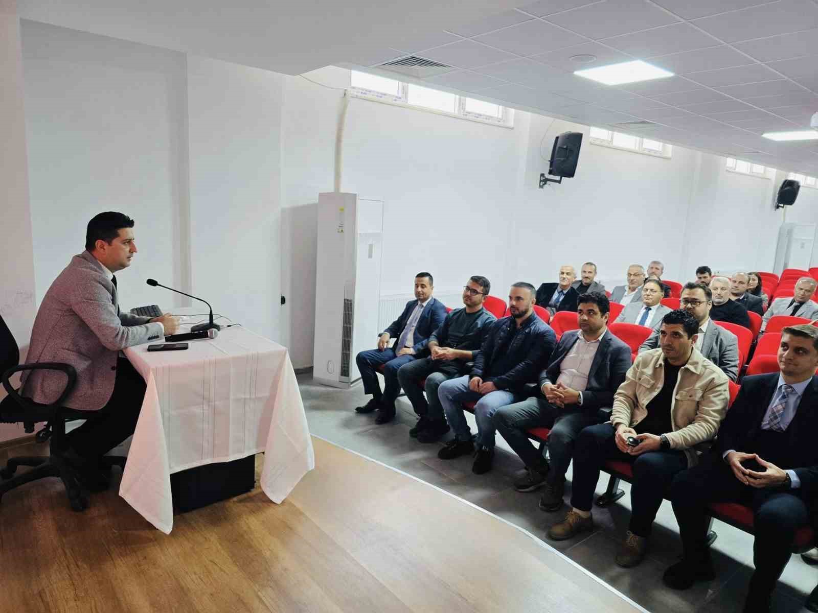 koskte-okul-mudurleri-aylik-degerlendirme-toplantisinda-bulustu-XCfgBGVN.jpg