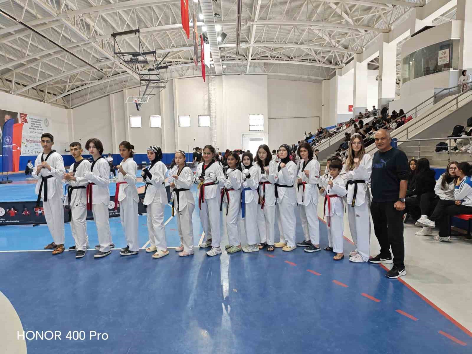koycegizli-taekwondoculardan-buyuk-basari-jFaCySMp.jpg