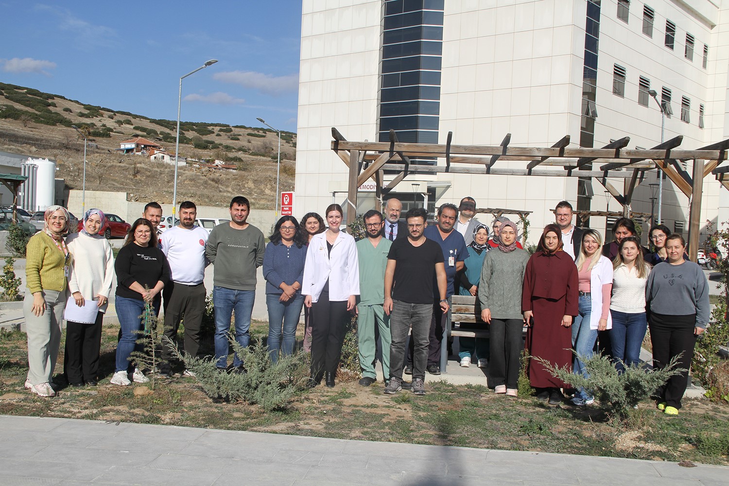 kula-devlet-hastanesinde-gercegini-aratmayan-deprem-tatbikati-3hgGeNHT.jpg