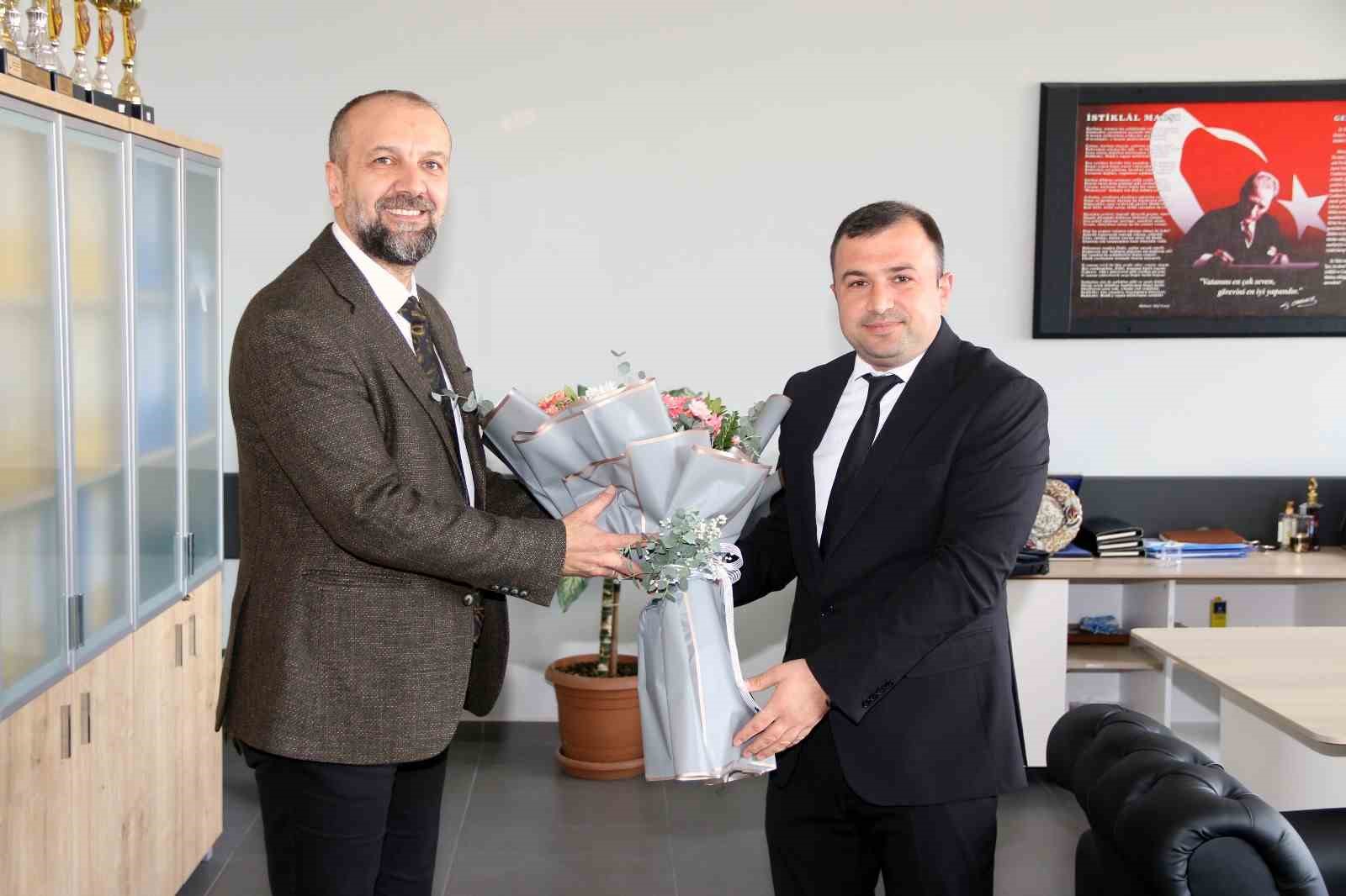 kutahya-osbden-ogretmenler-gunune-ozel-ziyaret-BjZwVYel.jpg