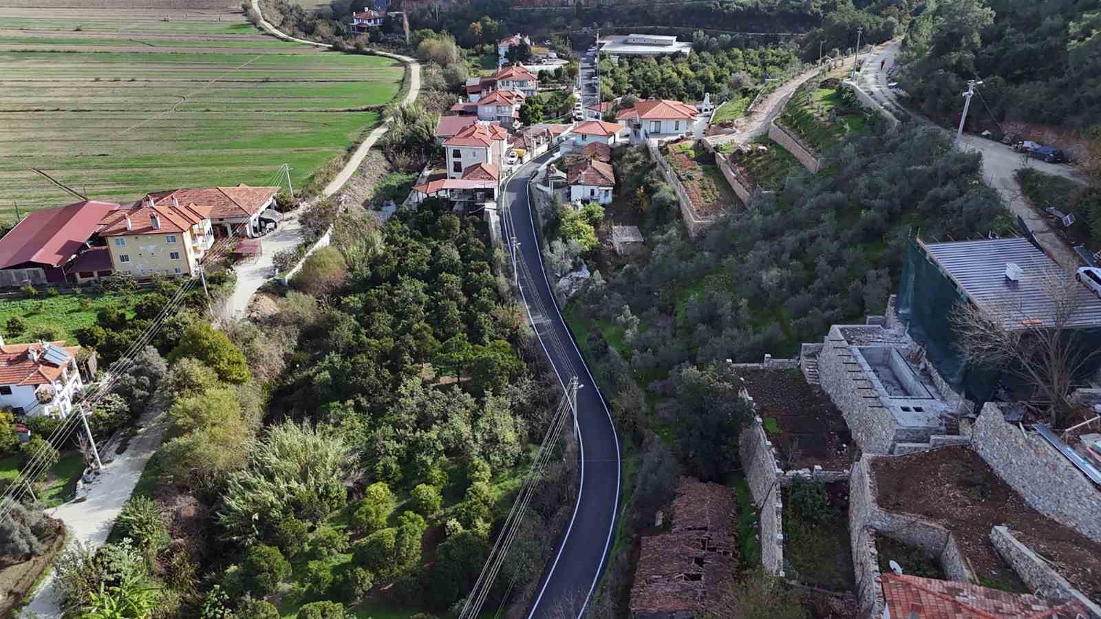 mugla-buyuksehir-sirinkoy-akcapinar-yolunu-yeniledi-t8EXhbVl.jpg