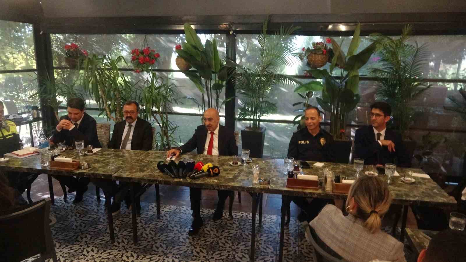 mugla-emniyet-muduru-karadeniz-hizmetleri-hep-beraber-yapacagiz-yprn9Y3H.jpg