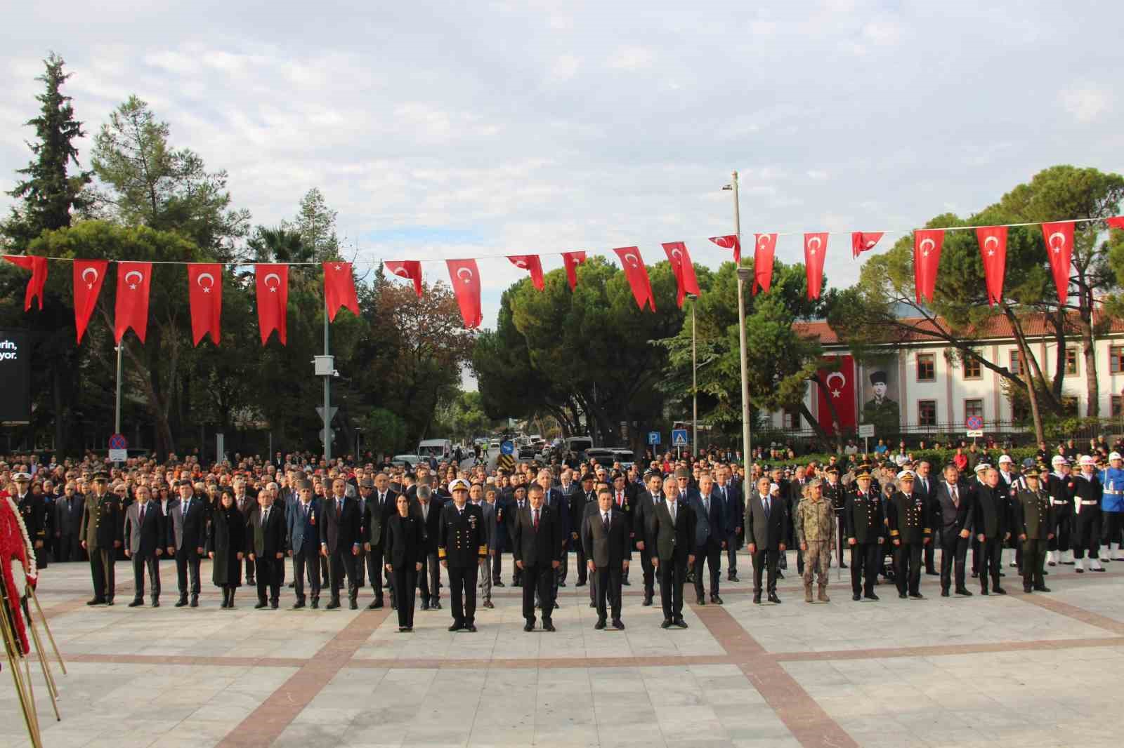 muglada-ataturk-torenlerle-anildi-kCBjtnjY.jpg