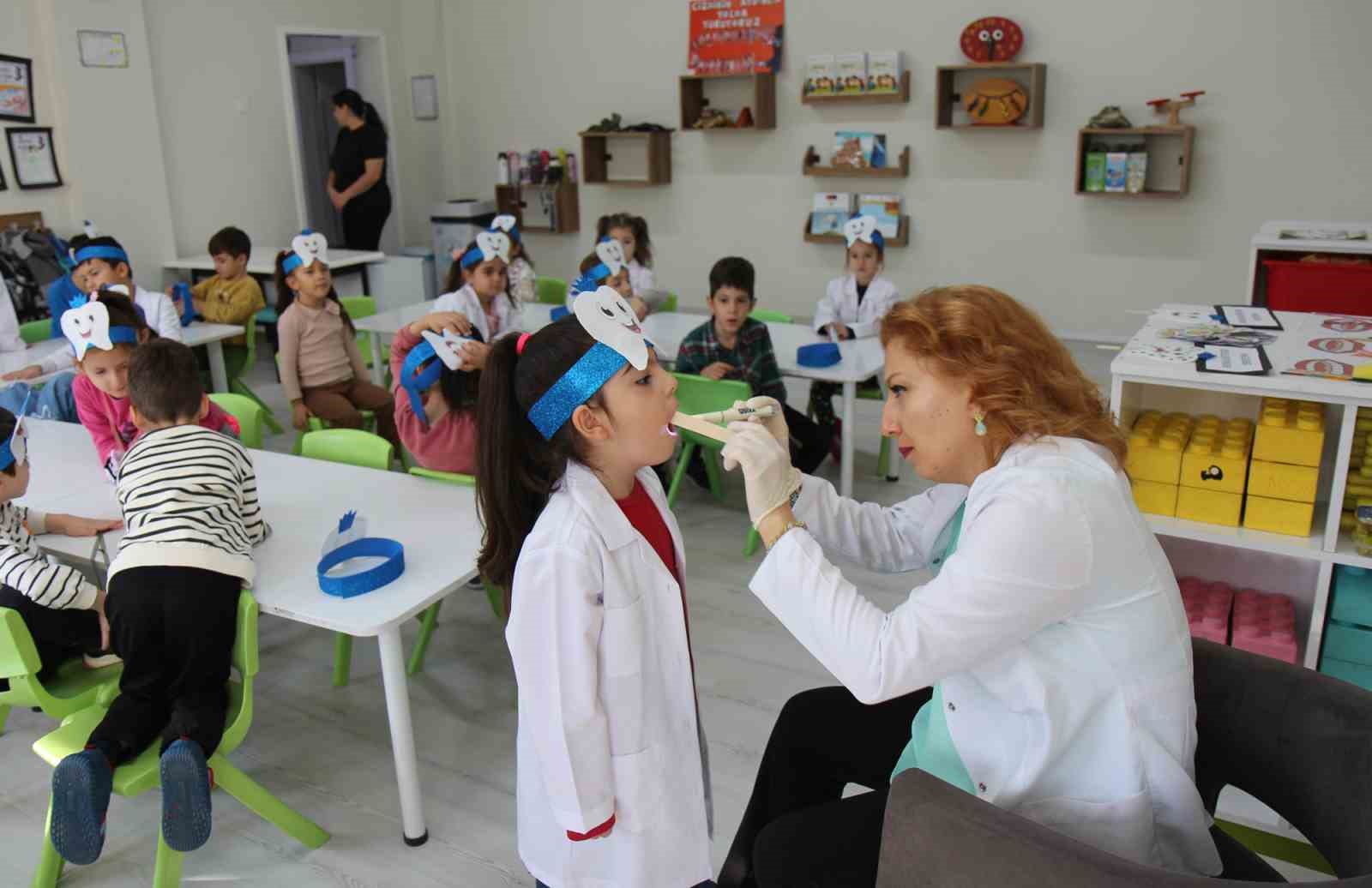 ogrencilere-agiz-ve-dis-sagligi-egitimi-verildi-HN7r1Ddn.jpg