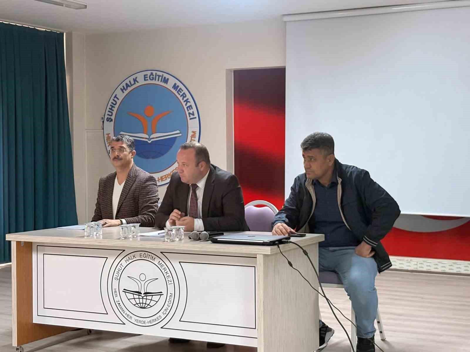 suhutta-khgb-toplantisi-R7vp8jAj.jpg
