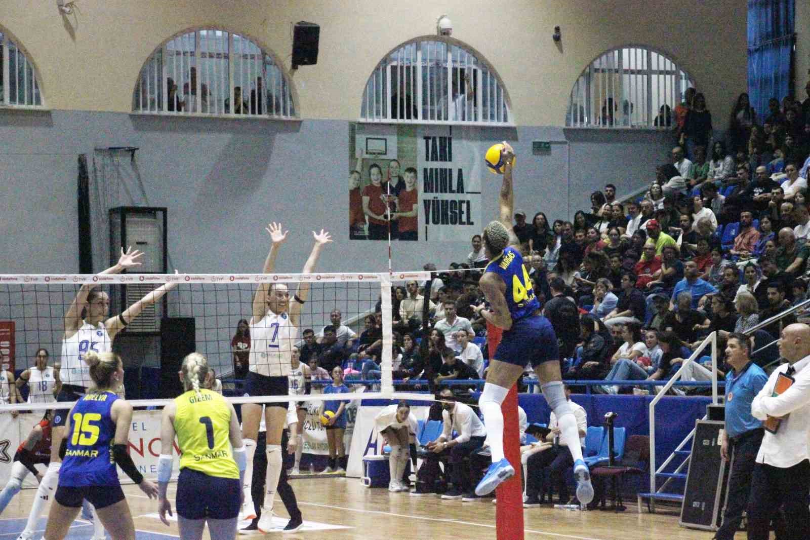 sultanlar-ligi-aydin-buyuksehir-belediyespor-1-fenerbahce-medicana-3-MqRpZsmu.jpg