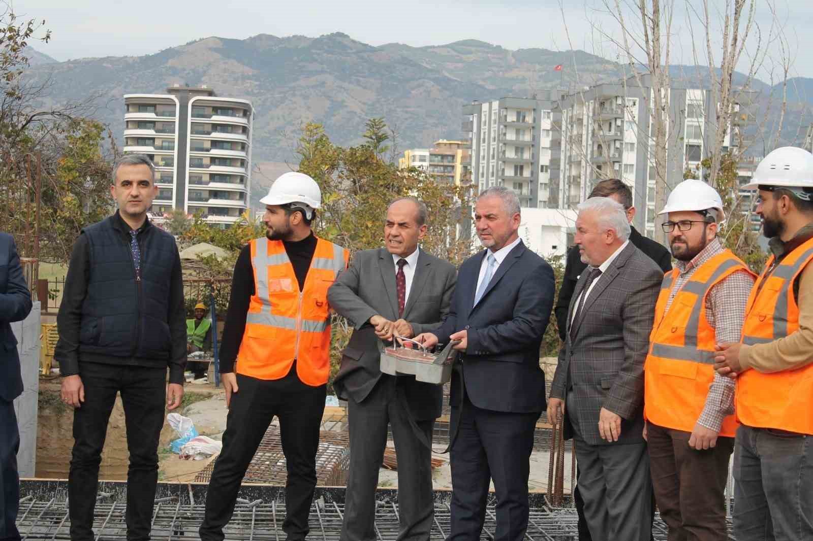 tepecik-hafizlik-kiz-kuran-kursu-yukseliyor-fb14VNOz.jpg