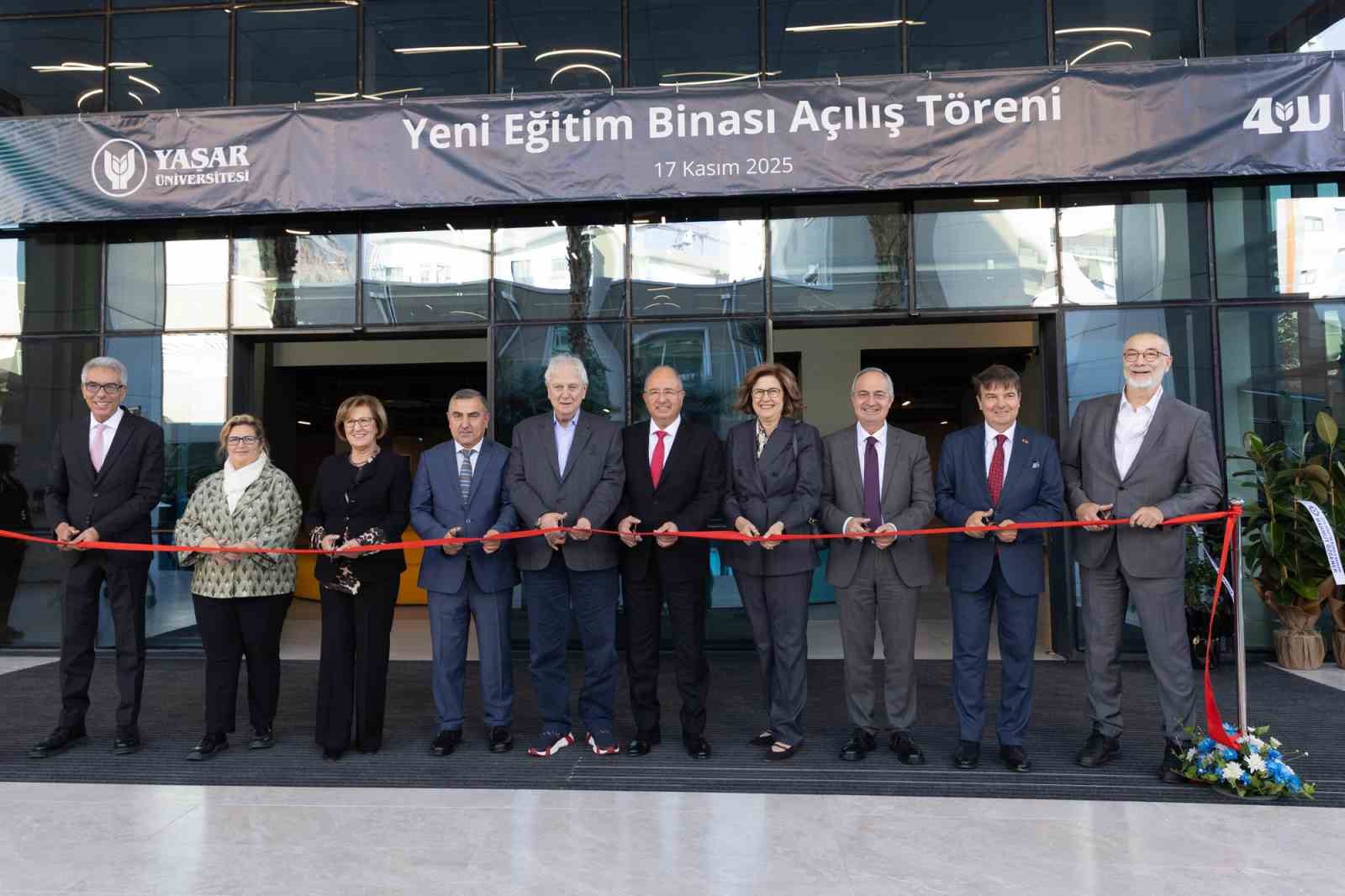 yasar-universitesinden-yeni-nesil-egitim-binasi-U8ygpFmU.jpg