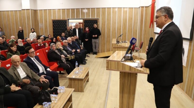 “Yaşayan İnsan Hazinesi” unvanına sahip çini sanatçısı Hamza Üstünkaya için DPÜ’de anma töreni düzenlendi