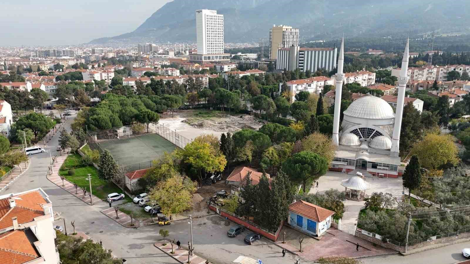yunusemre-emekli-kafe-calismalari-basladi-jMcPVlyS.jpg