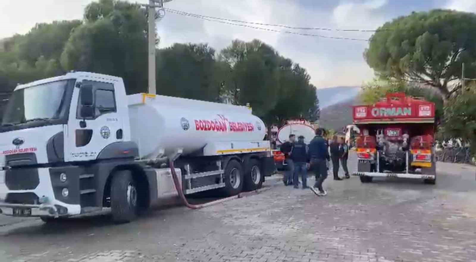 ziraat-alaninda-baslayan-yangin-ormana-sicradi-JRAjlfRb.jpg