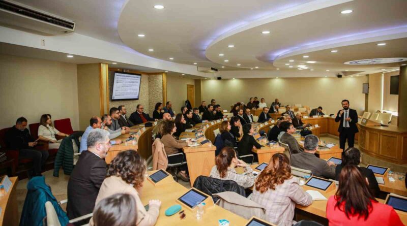 ADÜ’de hizmet içi eğitim programları düzenlendi