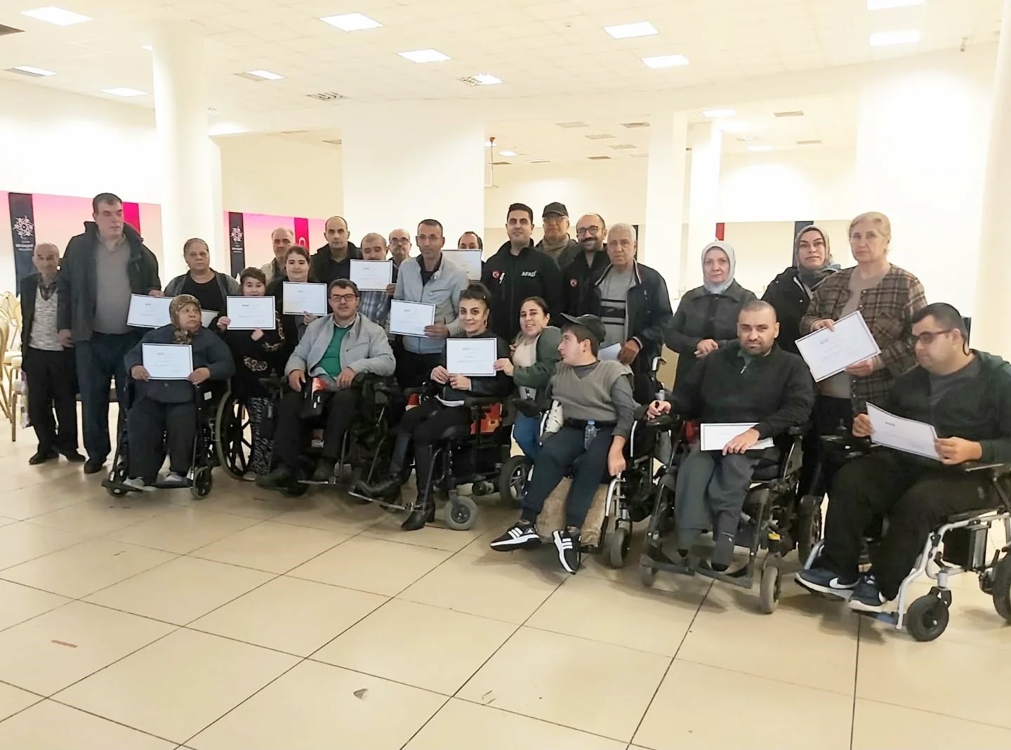 afad-ve-kizilaydan-engelli-bireylere-hayat-kurtaran-egitim-k3Vp4SfQ.jpg