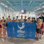 Aliağalı yüzücüler zirveye kulaç attı Aliağalı yüzücüler zirveye kulaç attı