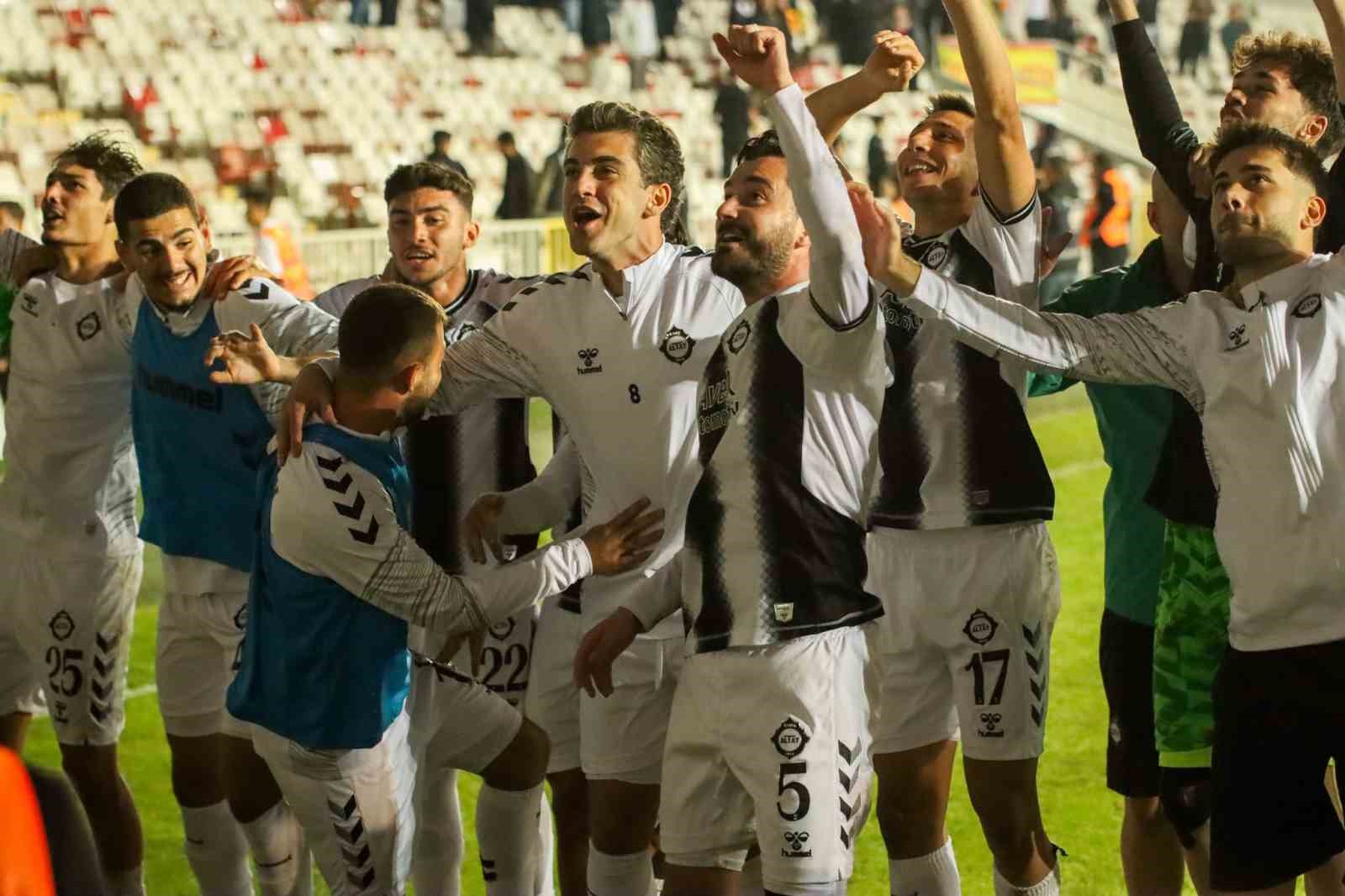 altay-devreyi-galibiyetlerle-tamamladi-tE9hrlWs.jpg